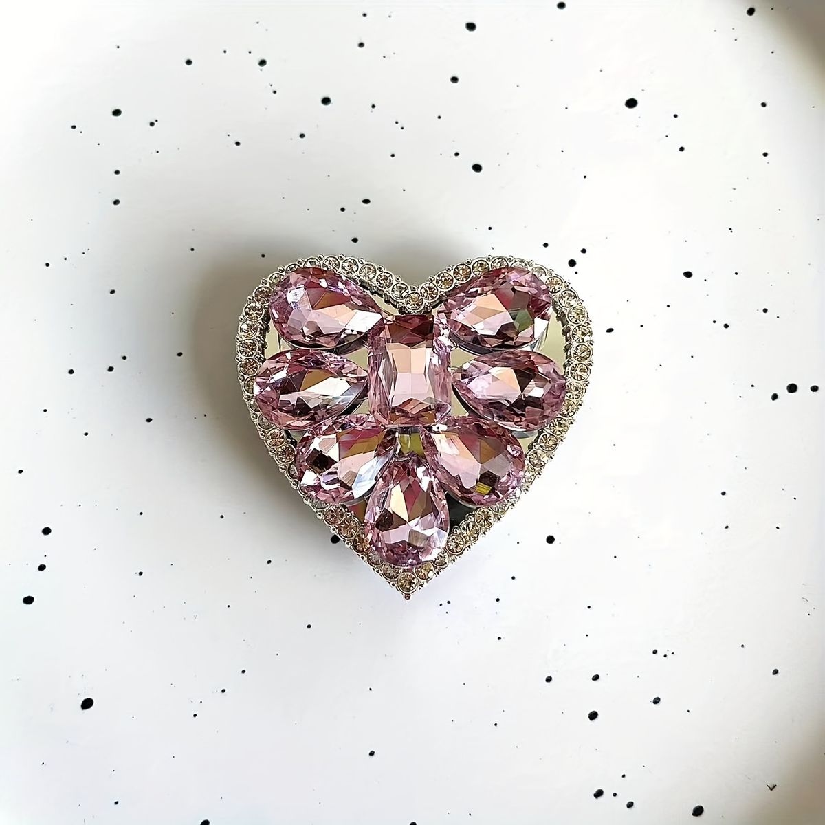 Rhinestone Decor Heart-Shaped Phone Socket