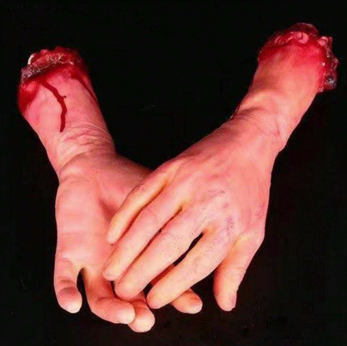 Scary Fake Bloody Severed Hand - Prank - Halloween - Right Hand